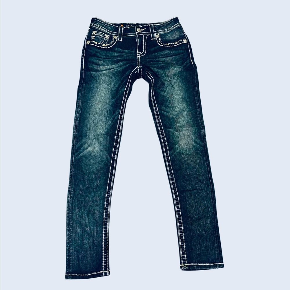🌺2/$20 MISS ME Signature Rise Skinny Jean